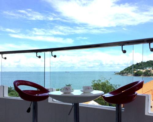 Фото 
PEACE House
