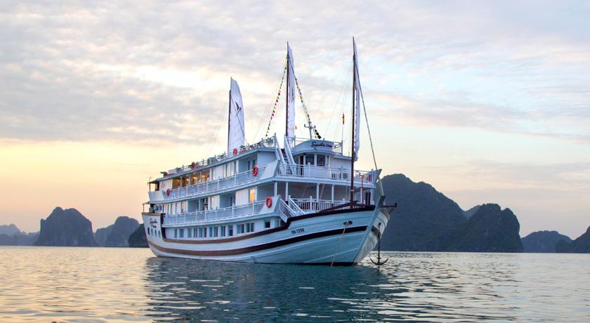 Фото 
Bai Tu Long Junks
