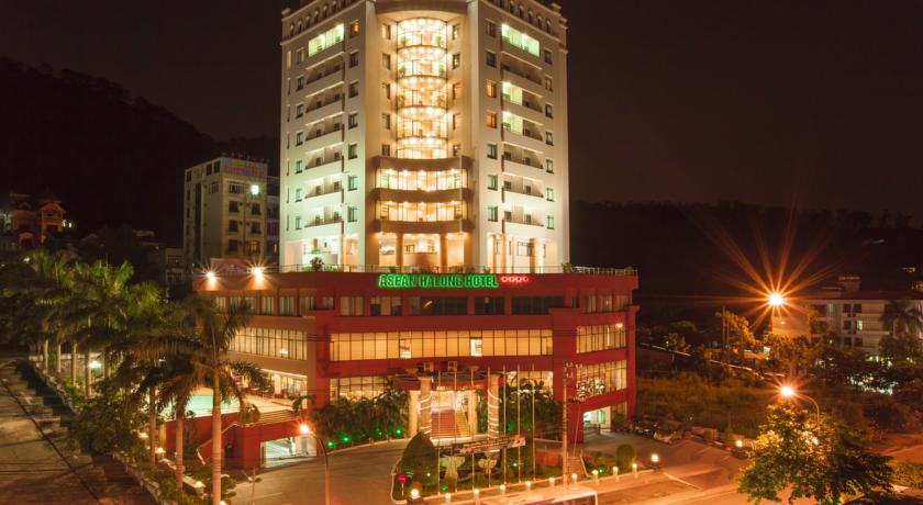 Фото 
Ngoc Bach Hotel
