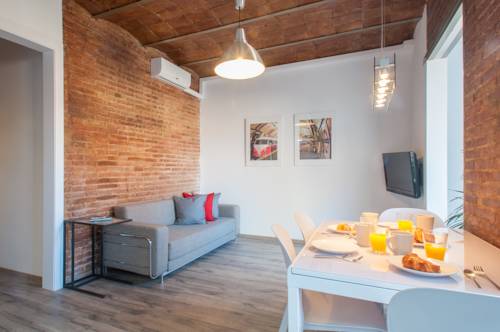 Фото 
Plaza Mayor Flats
