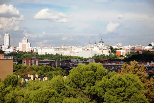 Фото 
Hotel Guadalmedina
