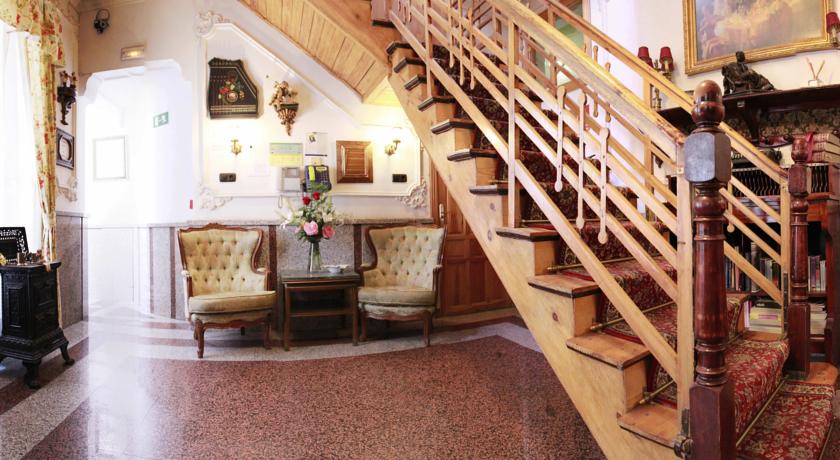 Фото 
Apartamentos Suites Oficentro Deluxe
