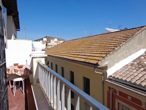 Фото 
Hotel San Cristóbal
