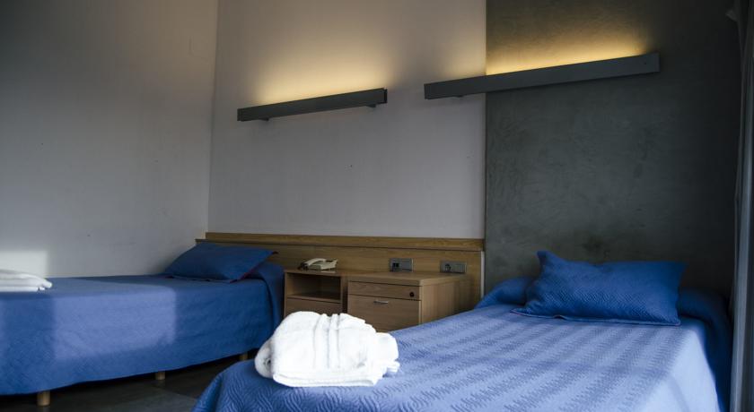 Фото 
Hotel Inglaterra
