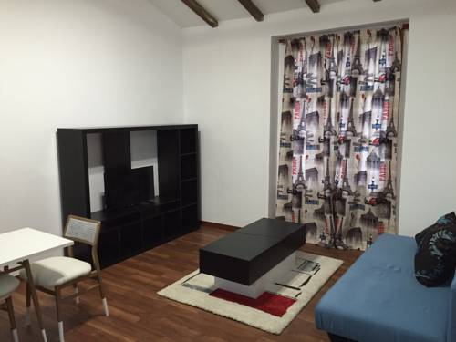 Фото 
Suites Murillo Segovias
