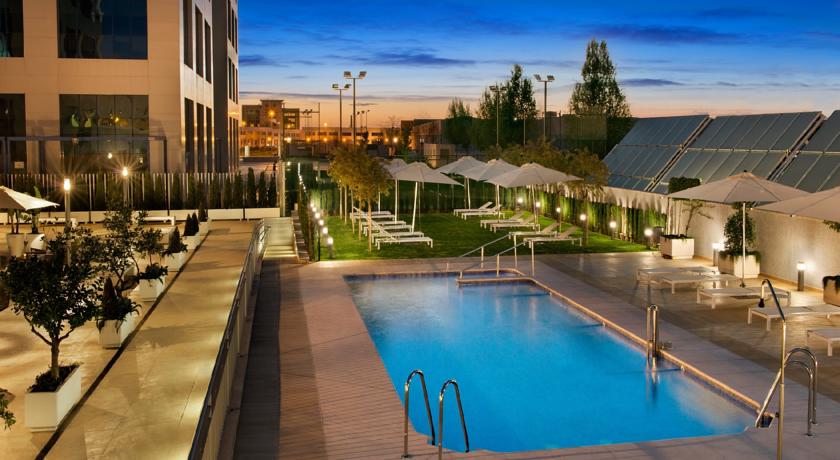 Фото 
PortAventura® Hotel El Paso - Includes Theme Park Tickets
