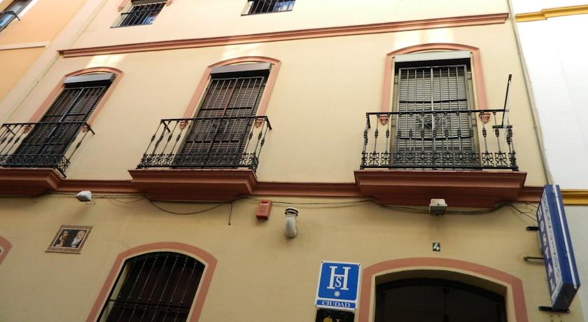 Фото 
Rentalmar Paradise Family Apartment
