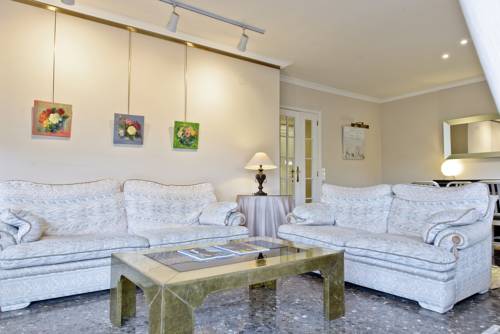 Фото 
Hotel Benikaktus
