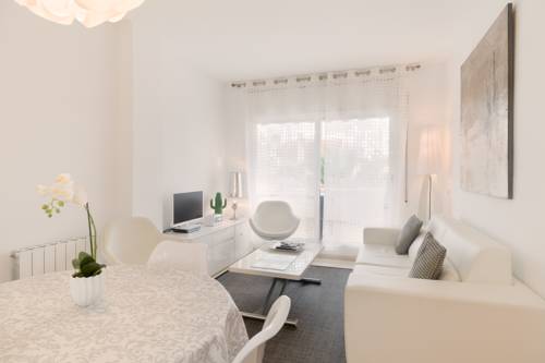 Фото 
Sitgessweet2
