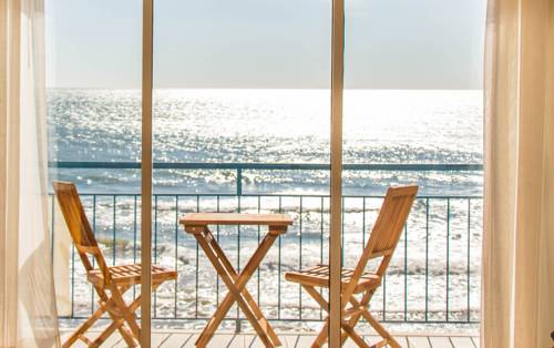 Фото 
Hostal Bonanza Sitges
