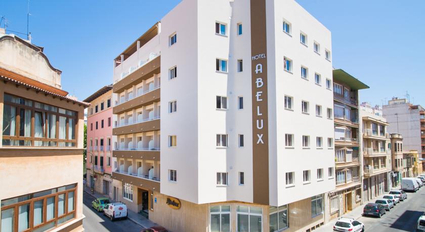 Фото 
Palau March Apartments
