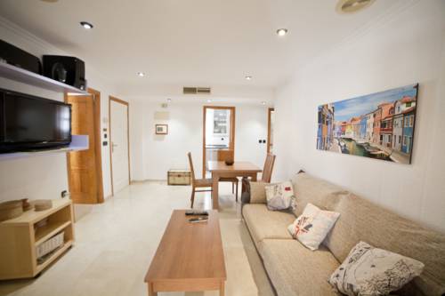 Фото 
Cozy Beach Apartment
