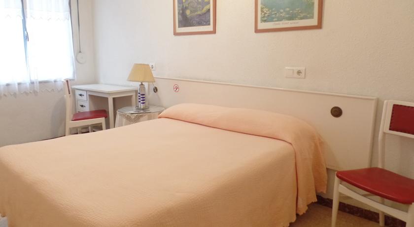 Фото 
Ibiza Old Town
