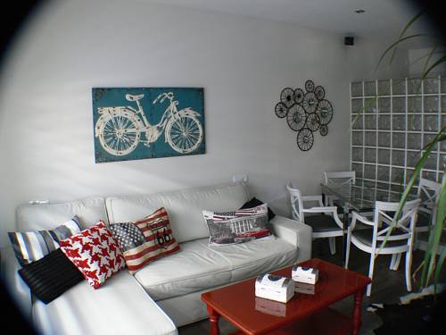 Фото 
Bungalow Las Americas
