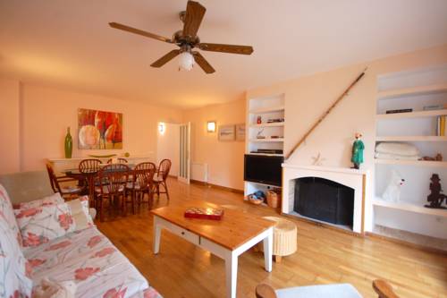 Фото 
Wolf House
