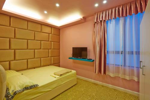 Фото 
Backyard Youth Hostel
