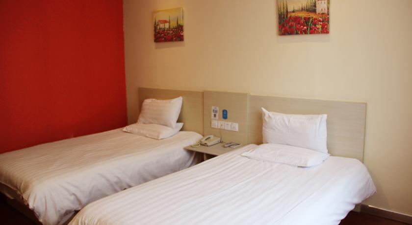 Фото 
How Flower Hostel Yangshuo
