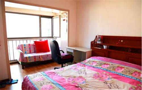 Фото 
Yangshuo Spring Flowers Blossoming Hotel
