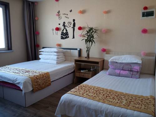 Фото 
Hanting Express Dalian Haishi College
