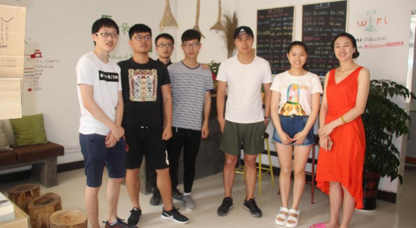 Фото 
Golden Palm Hotel
