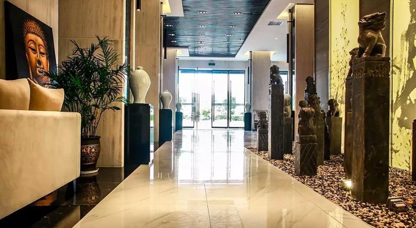 Фото 
CATIC Hotel Zhuhai(Main Building)
