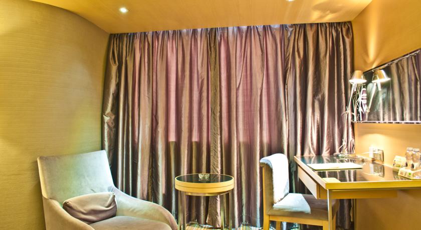 Фото 
Vienna Hotel Foshan Chancheng Zumiao Branch
