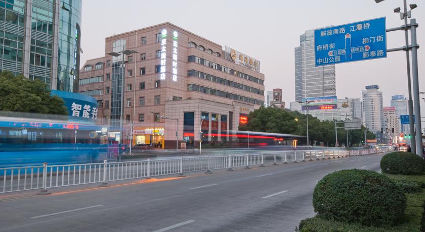 Фото 
Foshan Baidun Business Hotel
