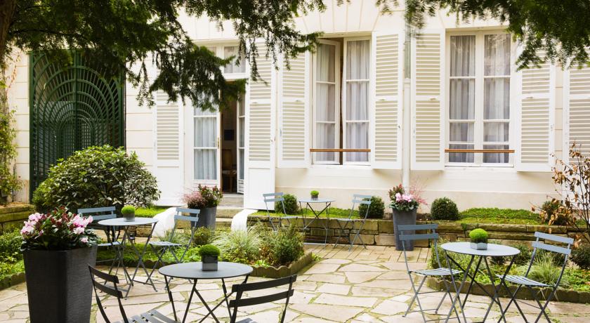 
Le Vieux Port Apartments

