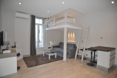 Фото 
Hotel Le Saint Paul (ex Maison du Séminaire)
