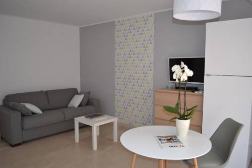 Фото 
Hôtel Univers
