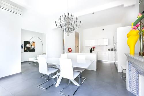 Фото 
Hotel Villa Victoria
