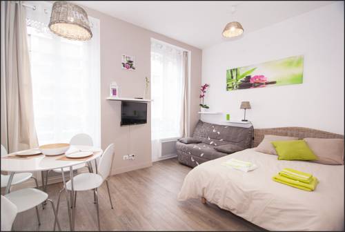 Фото 
Le charme de Bordeaux
