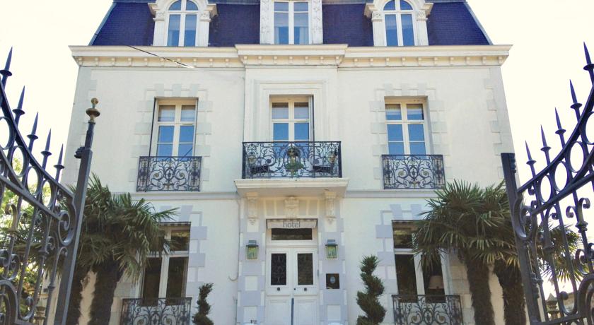 
Grand Hotel Negre Coste

