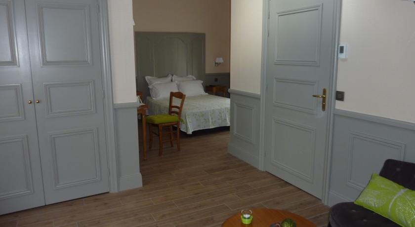 Фото 
Squarebreak - Villa with Pool
