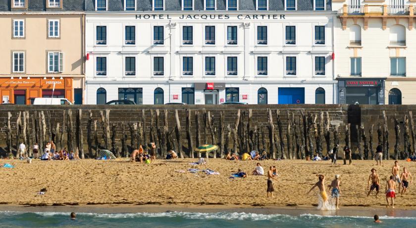 Фото 
Novotel Aix-en-Provence Beaumanoir
