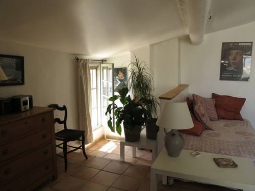 Фото 
A l&#39;Abri du Palais
