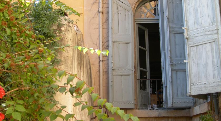 Фото 
Apartment Le Complot
