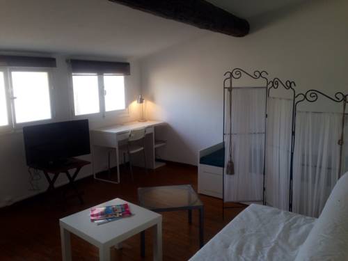 Фото 
Appart Cosy familial 70m2 avec parking et WiFi
