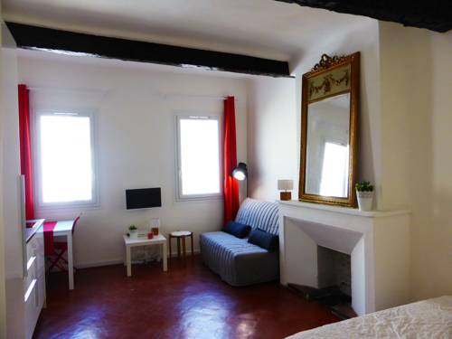 Фото 
Autour Du Petit Paradis
