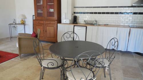 Фото 
Pavillon Lilly
