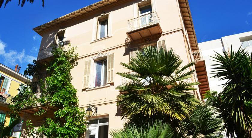 Фото 
Amiral Courbet Apartment
