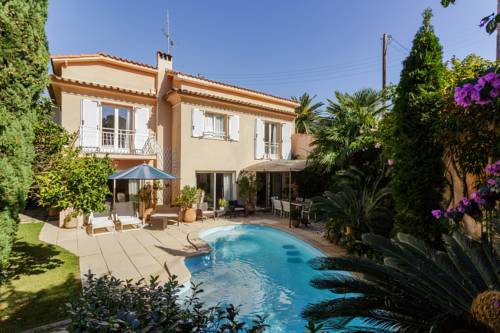 Фото 
Hôtel Bonaparte
