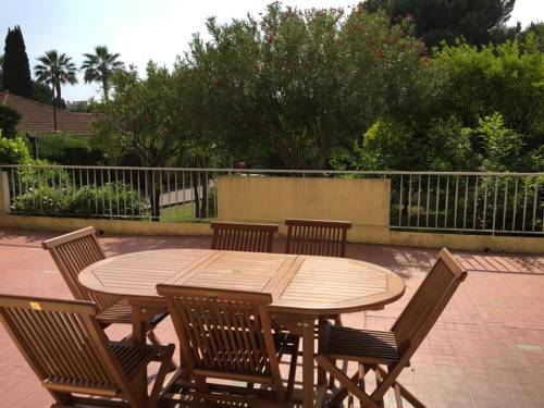 Фото 
Résidence Suiteasy Omega
