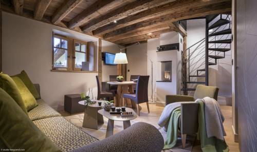 
Explorers Hotel at Disneyland® Paris
