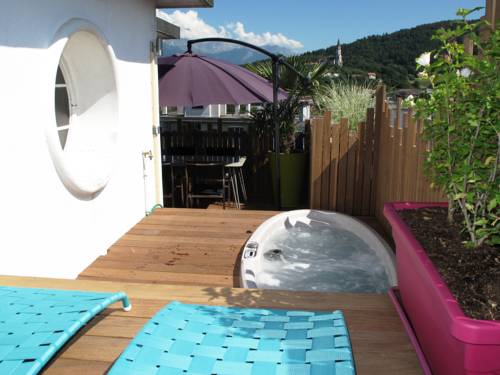 
ibis Styles Marseille Aéroport
