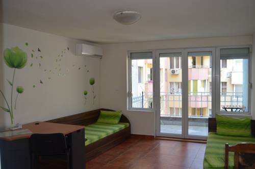 Фото 
Zelenika Varnaflats
