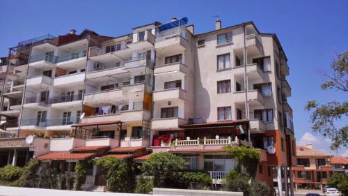 
Party Hotel Vladislav - Adults Only
