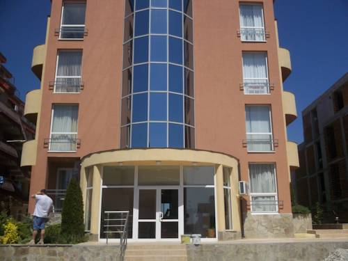 Фото 
Darman Apartment
