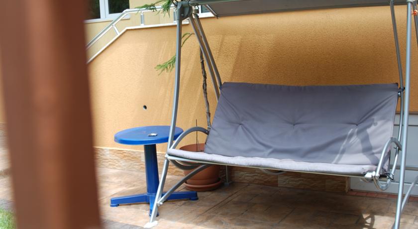 Фото 
Zora Guest House
