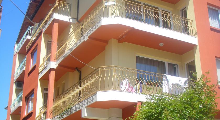 Фото 
Отель Бриз
